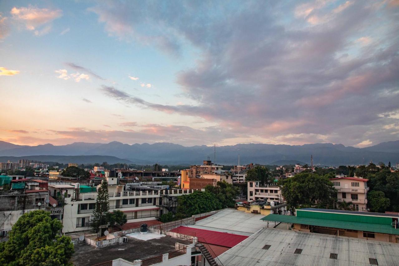Hotel Alaya Dehradun Exterior foto